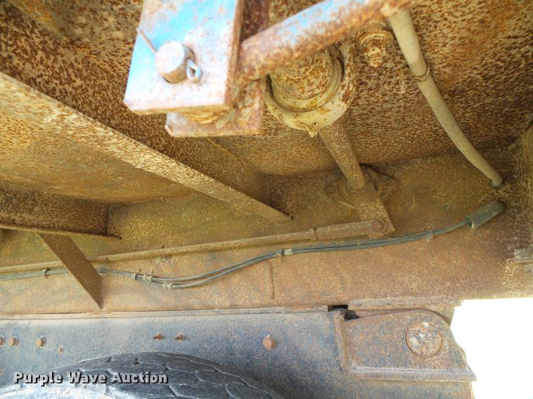 image for item DD5818 1996 Ford LNT8000 dump truck