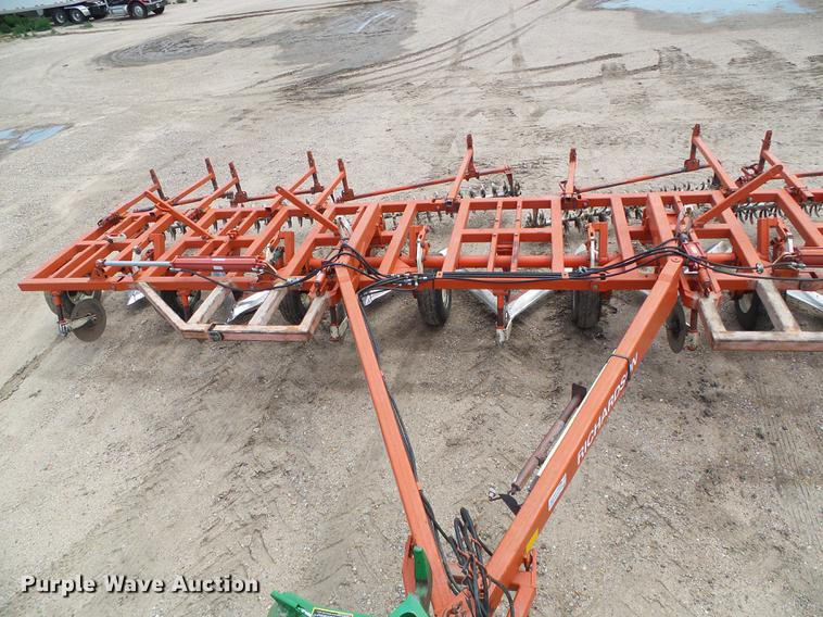 image for item DD5821 Richardson AE-4-35-4 sweep plow