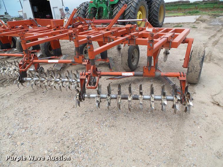 image for item DD5821 Richardson AE-4-35-4 sweep plow