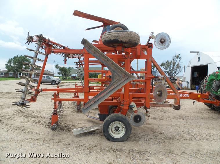 image for item DD5821 Richardson AE-4-35-4 sweep plow