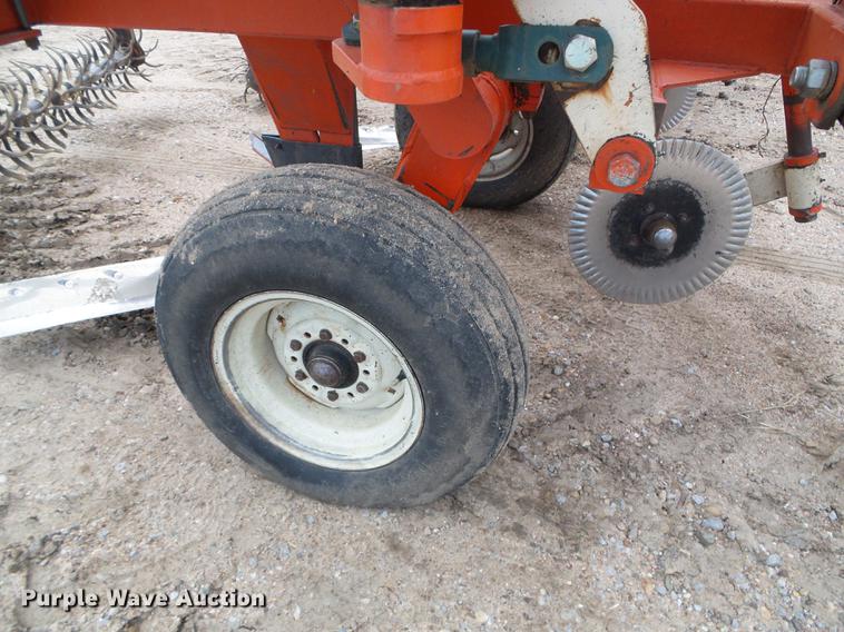 image for item DD5821 Richardson AE-4-35-4 sweep plow