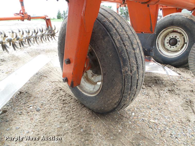 image for item DD5821 Richardson AE-4-35-4 sweep plow