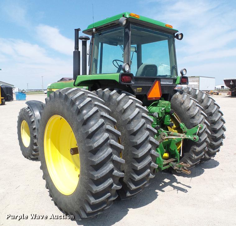 image for item DD5823 1990 John Deere 4955 MFWD tractor
