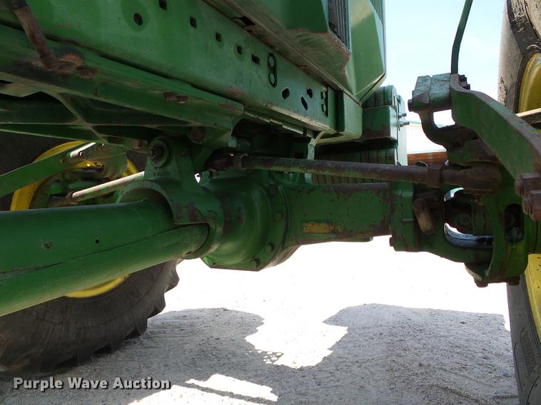 image for item DD5823 1990 John Deere 4955 MFWD tractor