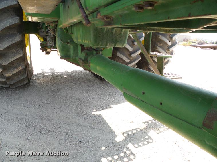 image for item DD5823 1990 John Deere 4955 MFWD tractor