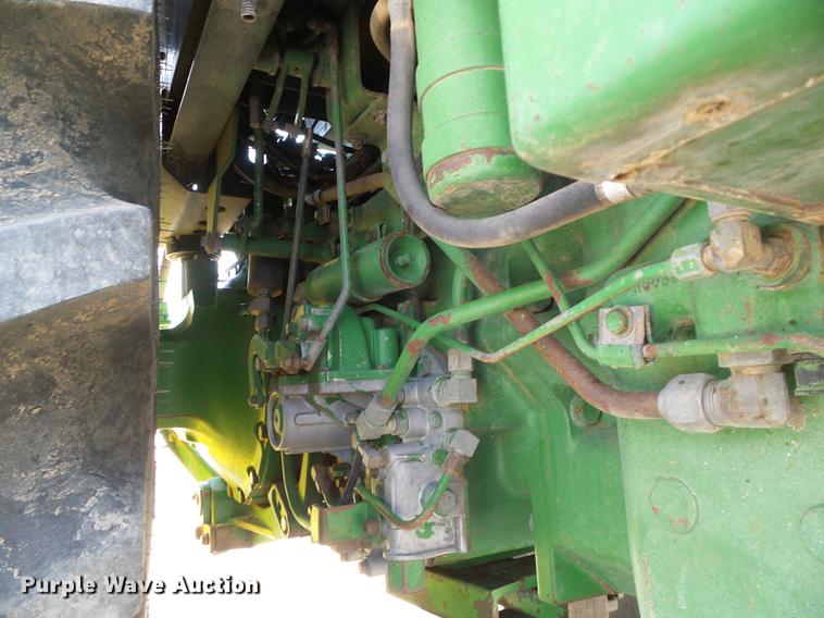 image for item DD5823 1990 John Deere 4955 MFWD tractor