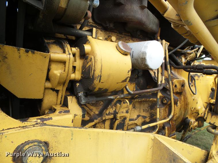 image for item DD5824 Ford 445A tractor