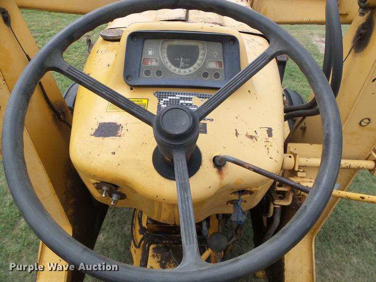 image for item DD5824 Ford 445A tractor