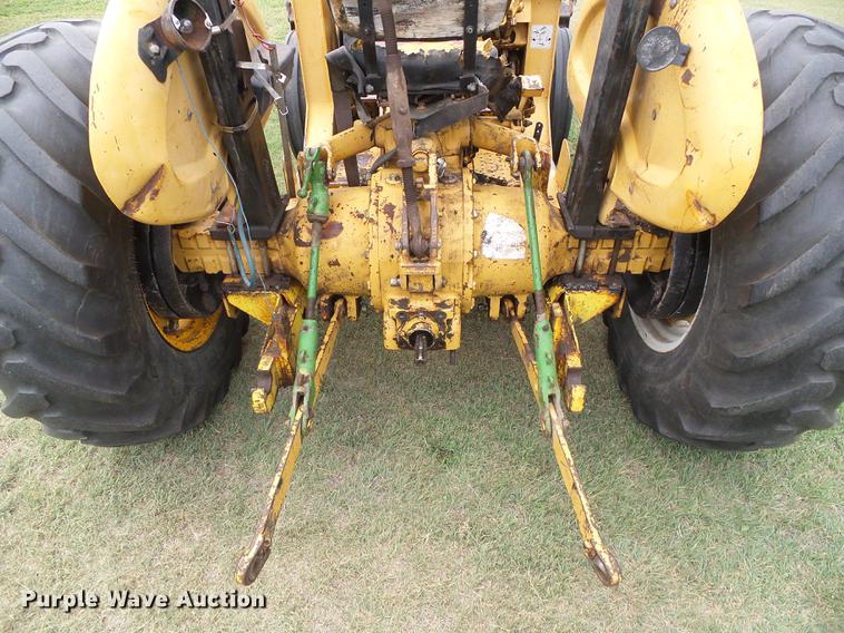 image for item DD5824 Ford 445A tractor