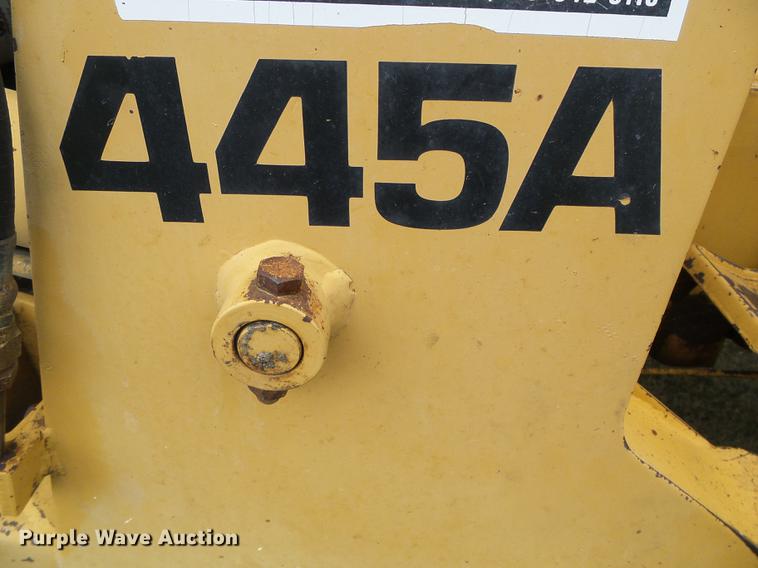image for item DD5824 Ford 445A tractor