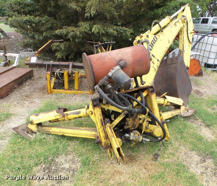 image for item DD5824 Ford 445A tractor