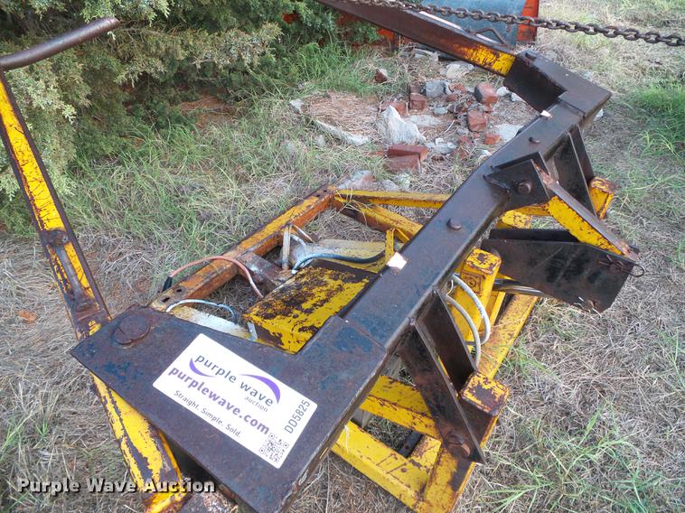 image for item DD5825 Bale unroller