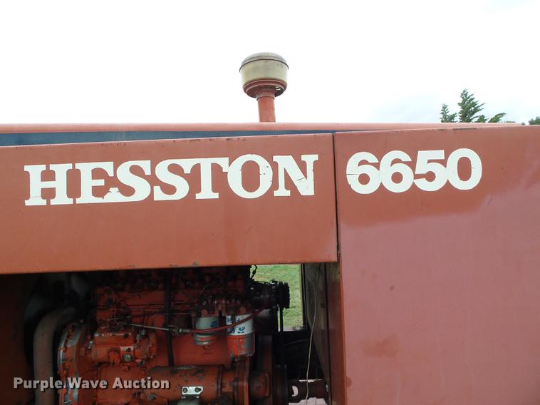 image for item DD5827 1981 Hesston 6650 windrower