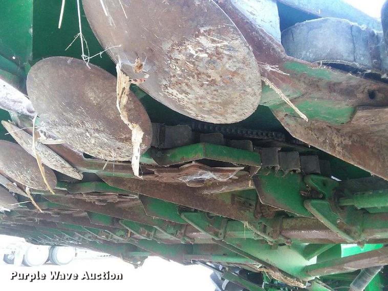image for item DD7881 John Deere 853A all crop head