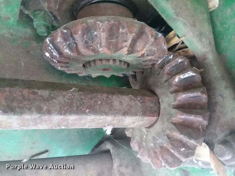 image for item DD7881 John Deere 853A all crop head