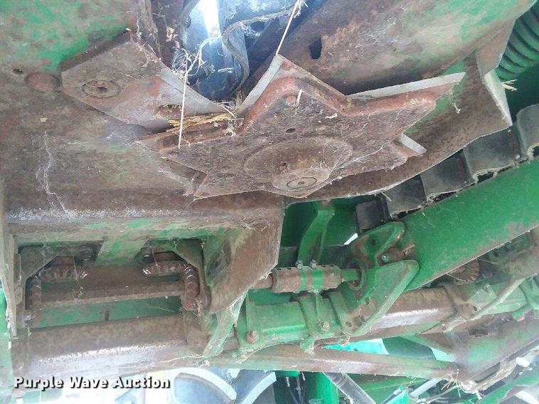 image for item DD7881 John Deere 853A all crop head