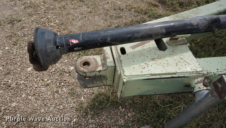 image for item DD7882 Orthman 608 grain cart