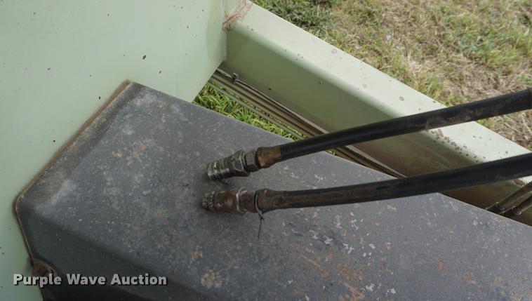 image for item DD7882 Orthman 608 grain cart