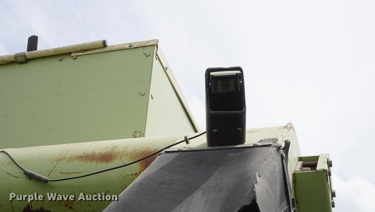 image for item DD7882 Orthman 608 grain cart