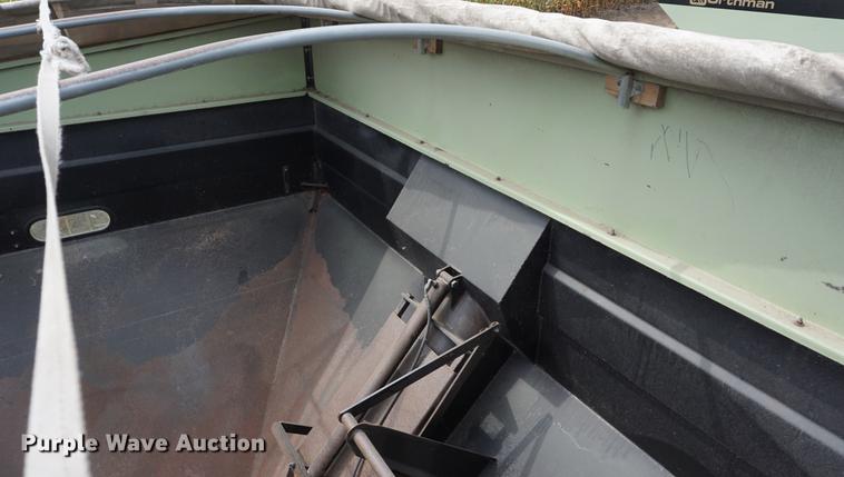 image for item DD7882 Orthman 608 grain cart