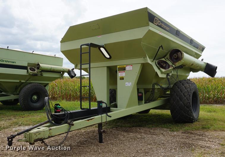 image for item DD7883 Orthman 996 grain cart