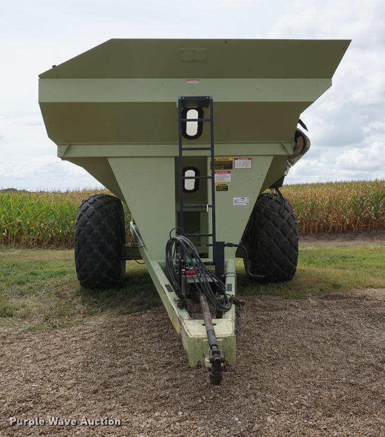 image for item DD7883 Orthman 996 grain cart