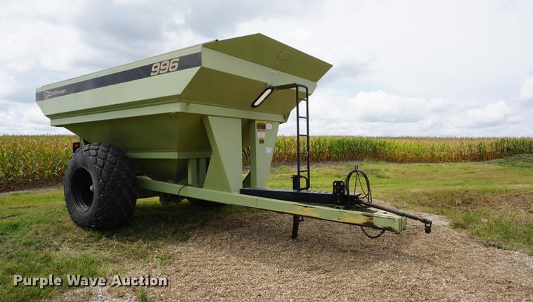 image for item DD7883 Orthman 996 grain cart