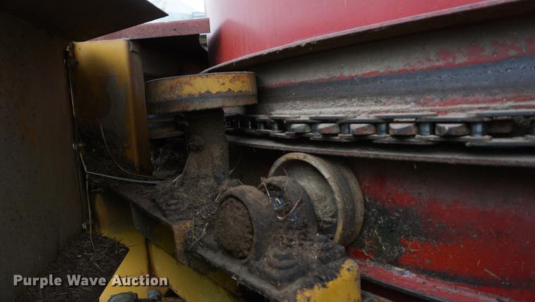 image for item DD7891 HayBuster H-1000 tub grinder