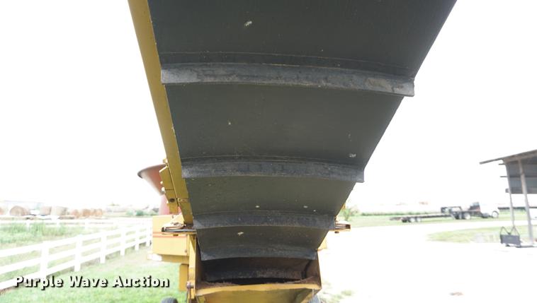 image for item DD7891 HayBuster H-1000 tub grinder