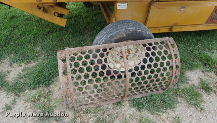 image for item DD7891 HayBuster H-1000 tub grinder