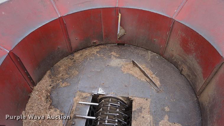 image for item DD7891 HayBuster H-1000 tub grinder