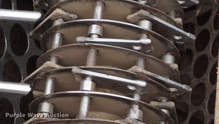 image for item DD7891 HayBuster H-1000 tub grinder