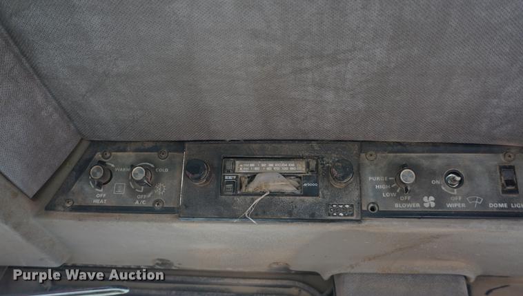 image for item DD7892 1984 Case IH 2594 tractor