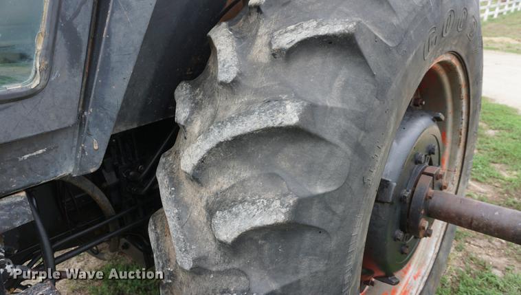 image for item DD7892 1984 Case IH 2594 tractor