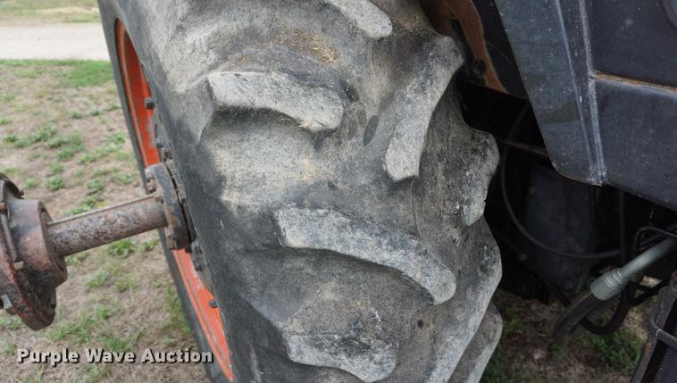 image for item DD7892 1984 Case IH 2594 tractor