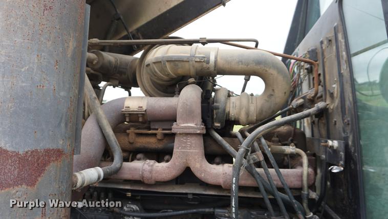 image for item DD7892 1984 Case IH 2594 tractor