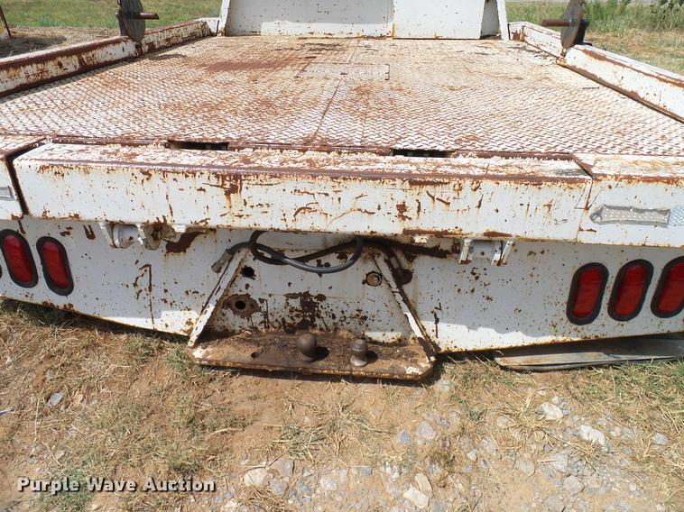 Hydraulic bale bed in Bray, OK Item DD8359 sold Purple Wave