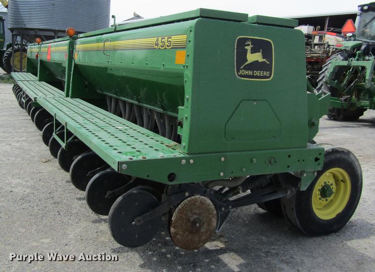 image for item DD8777 John Deere 455 grain drill
