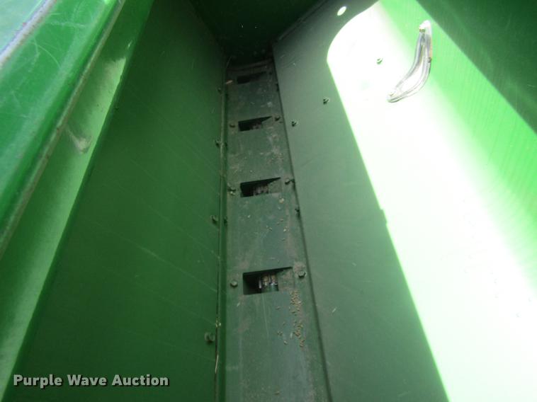 image for item DD8777 John Deere 455 grain drill