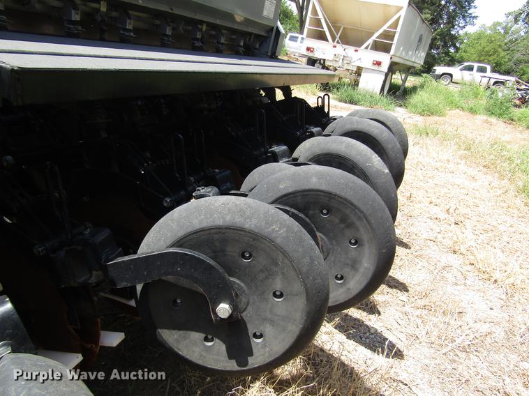 image for item DD8908 2013 CrustBuster All Plant 4615 no-till grain drill