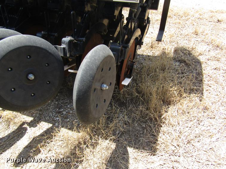 image for item DD8908 2013 CrustBuster All Plant 4615 no-till grain drill