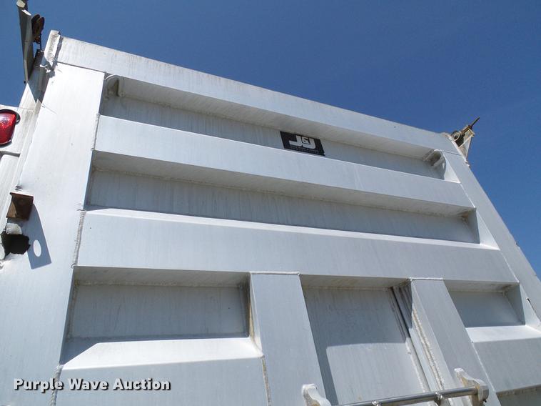 image for item DE5107 1989 Peterbilt 379 dump truck