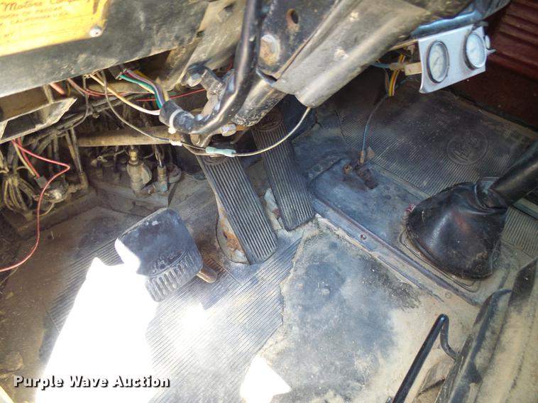 image for item DE5107 1989 Peterbilt 379 dump truck