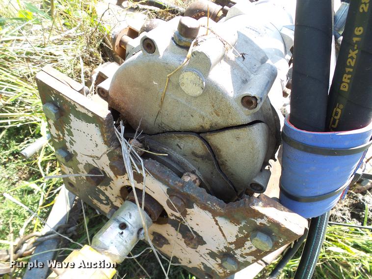 image for item DE5111 Alamo rotary mower