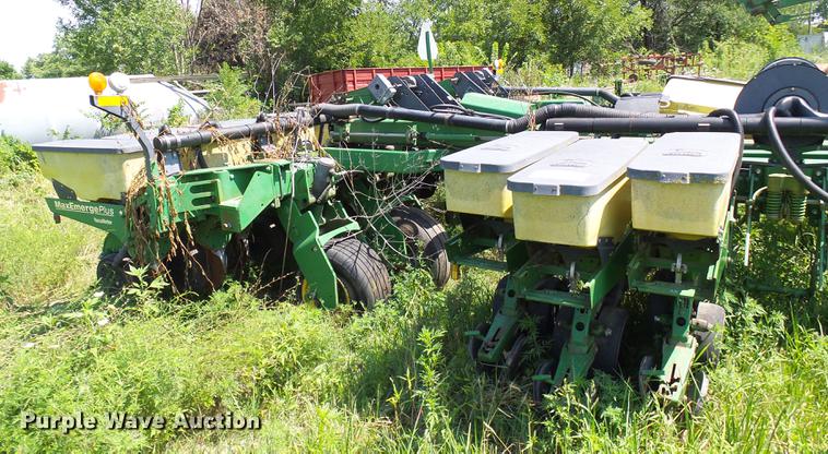 image for item DE5114 John Deere 1780 planter