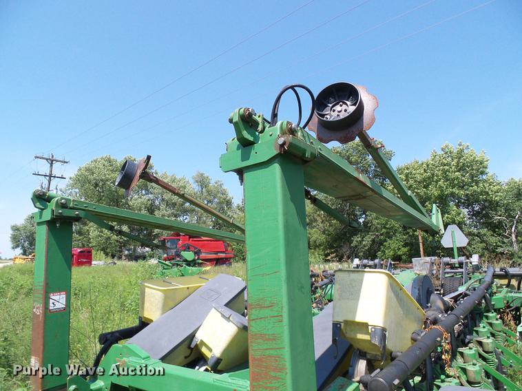 image for item DE5114 John Deere 1780 planter