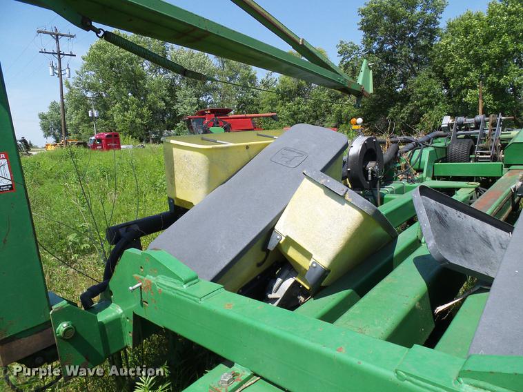 image for item DE5114 John Deere 1780 planter