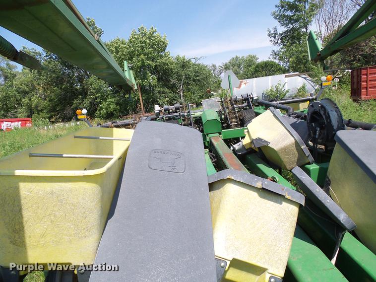 image for item DE5114 John Deere 1780 planter