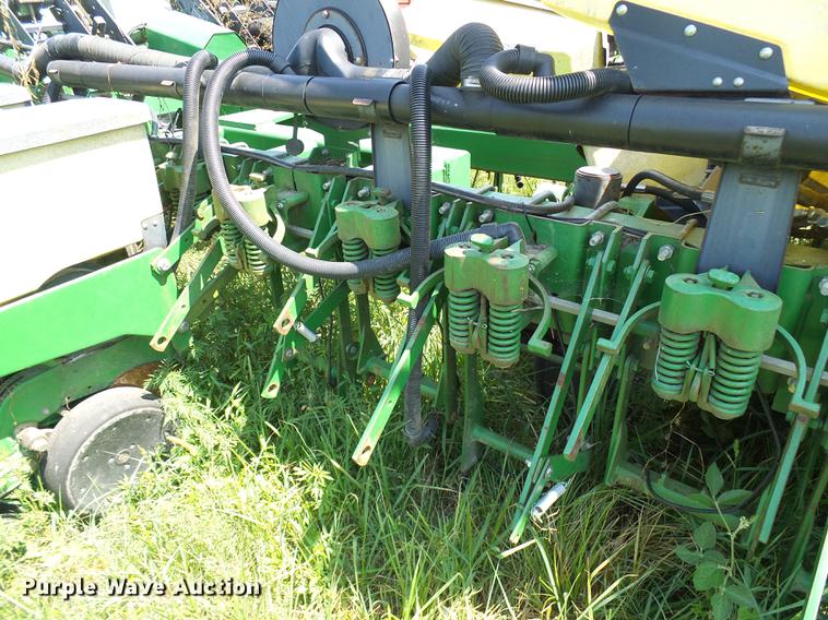 image for item DE5114 John Deere 1780 planter