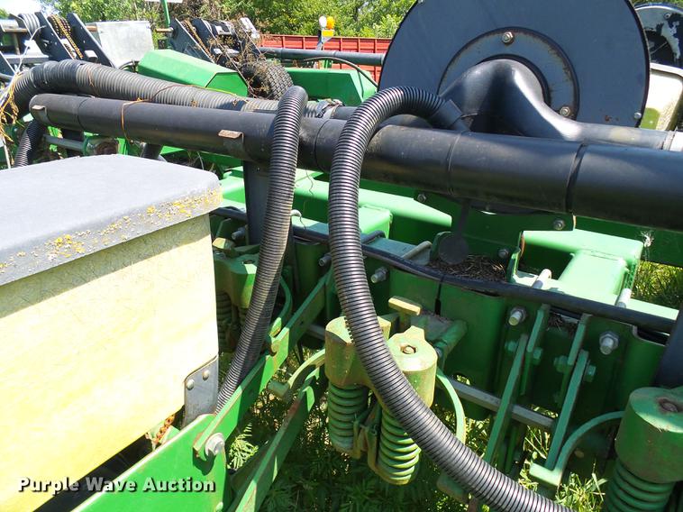 image for item DE5114 John Deere 1780 planter